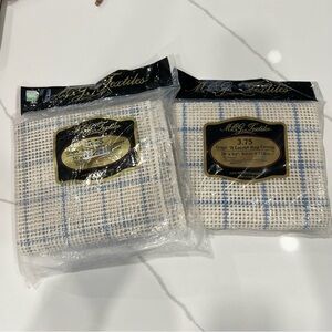 Graph N Latch Rug Canvas for crafting set of 2